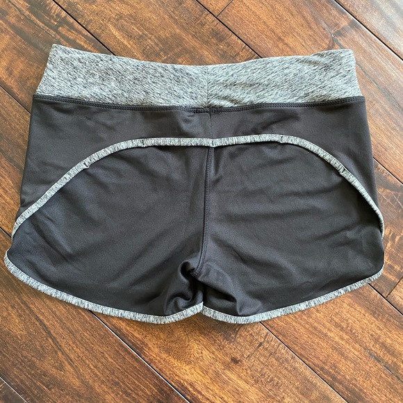 Iris Fit Running Shorts - Picture 2 of 3